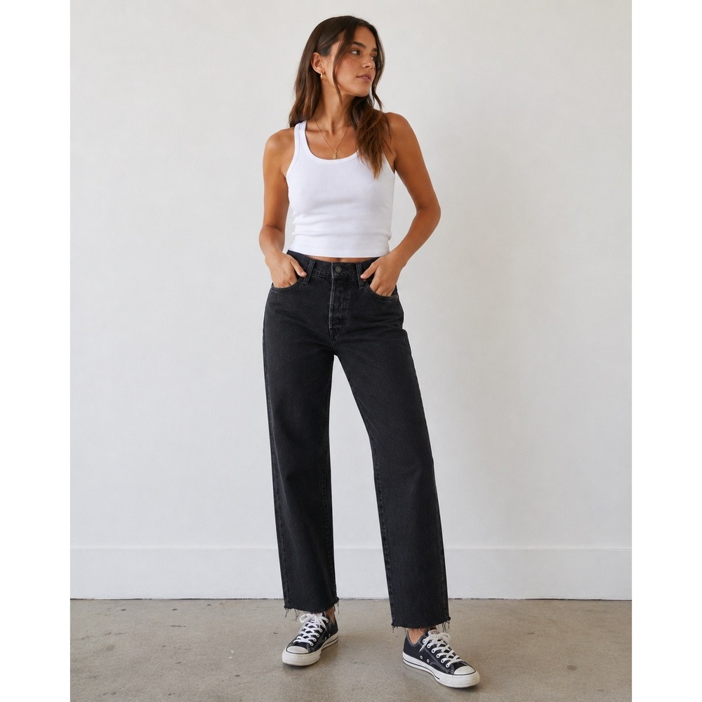 Levis Premium Wedgie Straight Leg Cropped Button Fly Black Denim Jeans 28